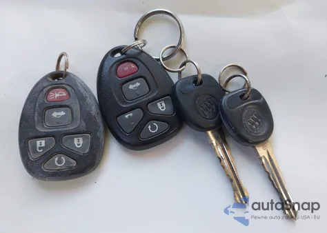 2008 Buick Lucerne Cxl из США, поврежденный, VIN 1G4HD57298U146411